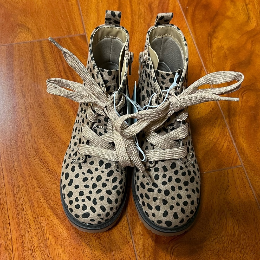 Cat & Jack Giovanna Tan/Brown Cheetah Print Boots Size 10